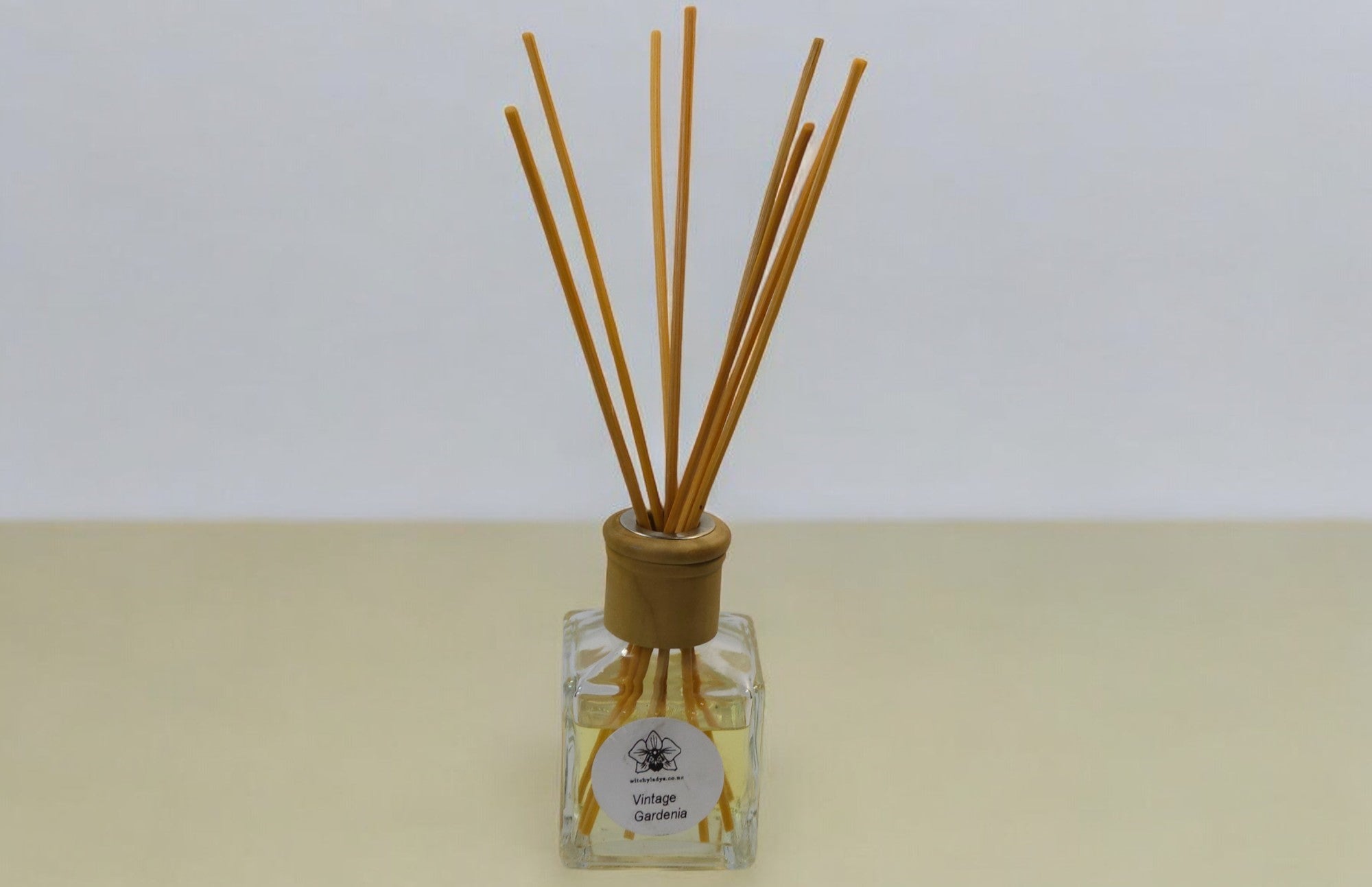 Lady Diffuser Fragrant Reed Diffusers – Witchyladys